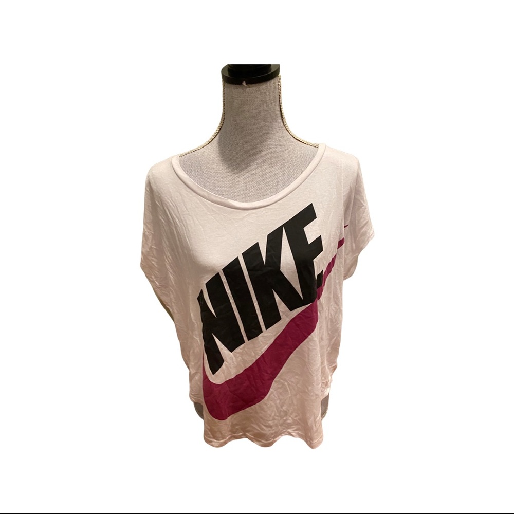 White Nike tee size large